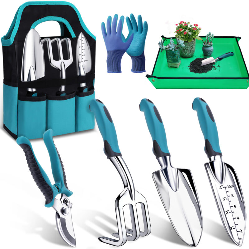 Gardening tool set